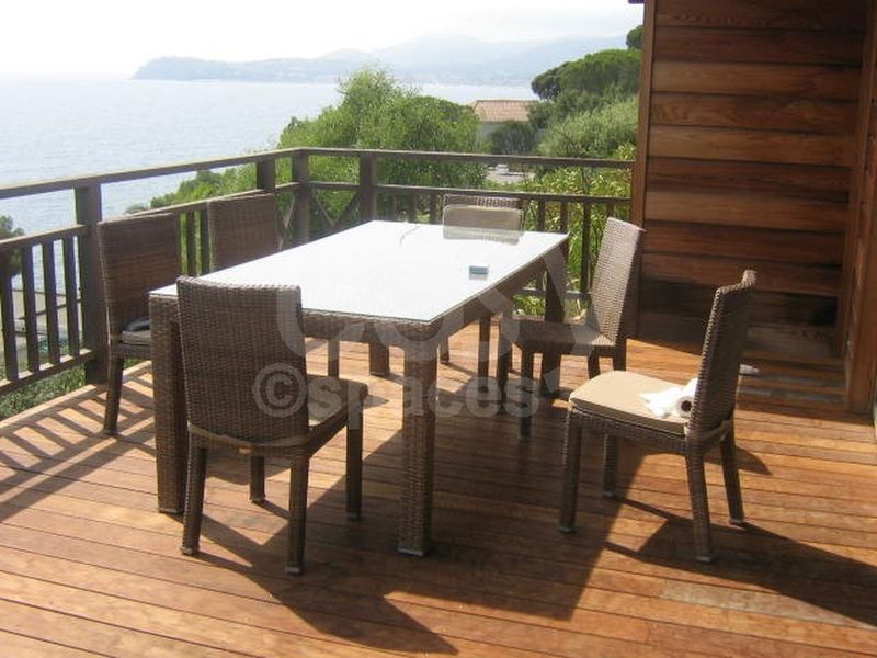 renting a modern house perfectly suited for a professional photo production in Saint Tropez Var