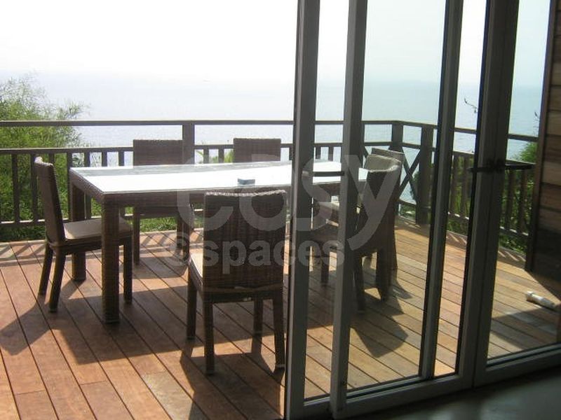 contemporary villa rental available for professional photo production purposes in the beautiful area of Saint Tropez