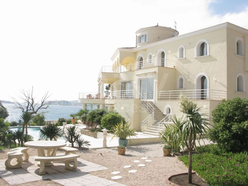 Rental services for film and photo production in the South of France including Marseille, Nice, Saint Tropez, and Monaco