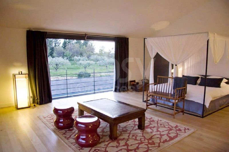 rental of venue locations for photo shoots and film productions in the south of France, specifically in the PACA region