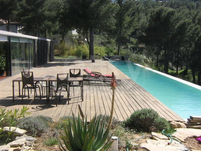 Ideal and picturesque location for a professional film production set in the enchanting south of France