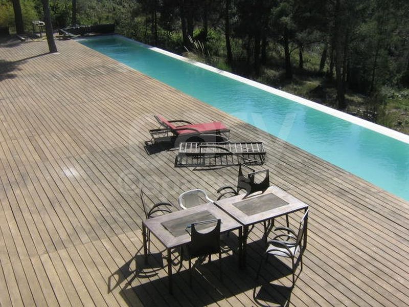 Architect-designed Villa Featuring Stunning Panoramic Views in the PACA Region 13