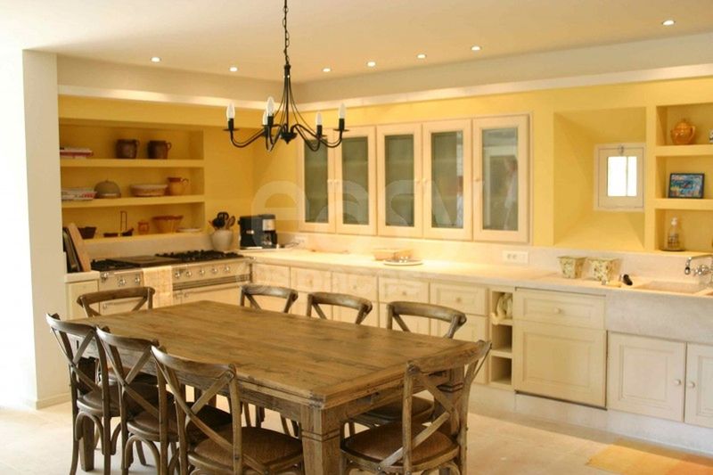 Renting out your beautiful house for television or cinematic productions in the picturesque South of France near Avignon and Aix-en-Provence