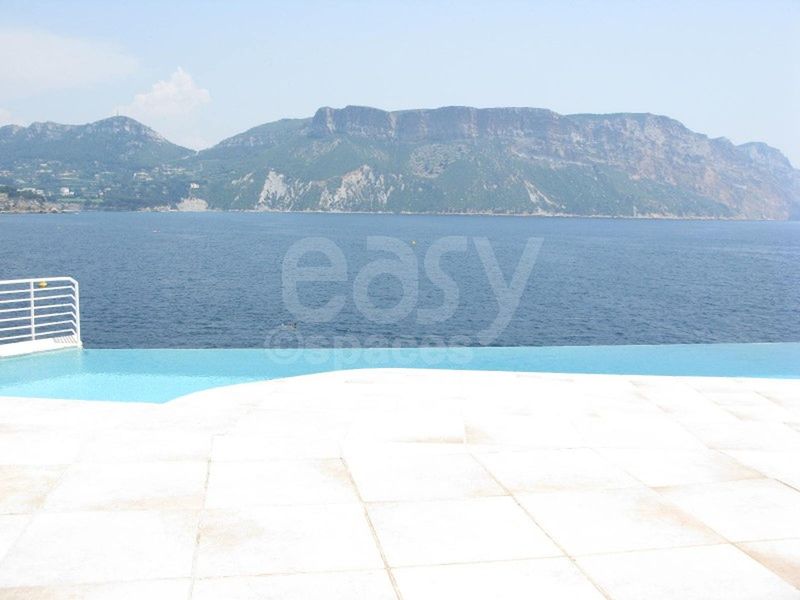 contemporary villa ideal for photographic production located between Marseille and Cassis