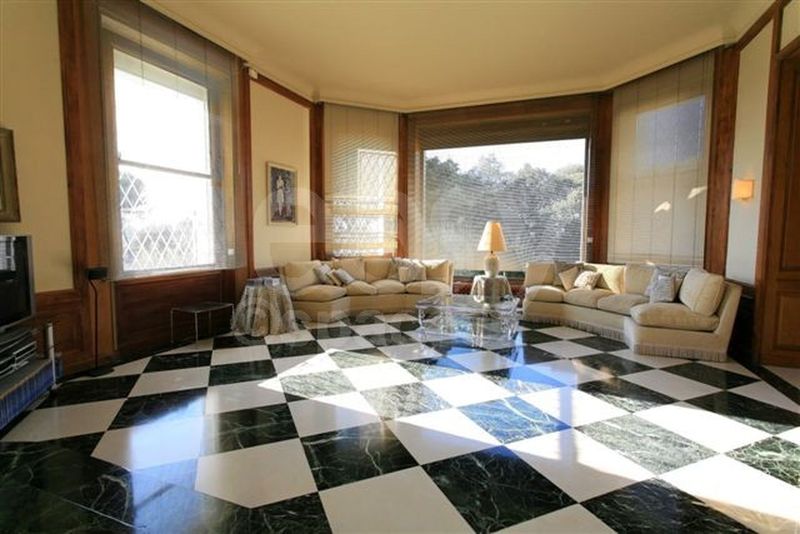 Film set rental for exceptional movie productions in the beautiful South of France, specifically in the charming city of Nice 06