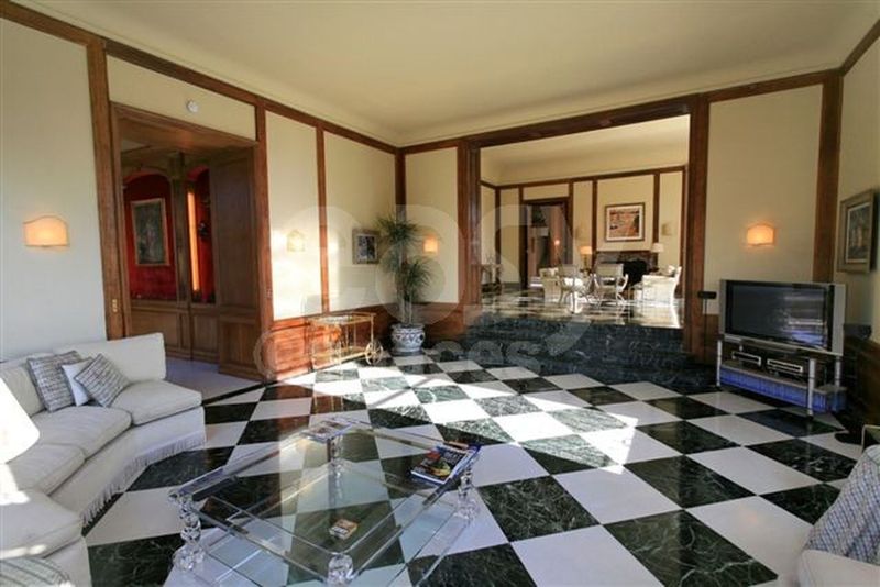 rental of diverse locations suitable for photo production in Nice Cannes Antibes Monaco