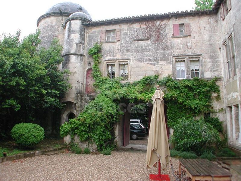 castle rental for a prestigious fashion magazine photo shoot in the city of Arles