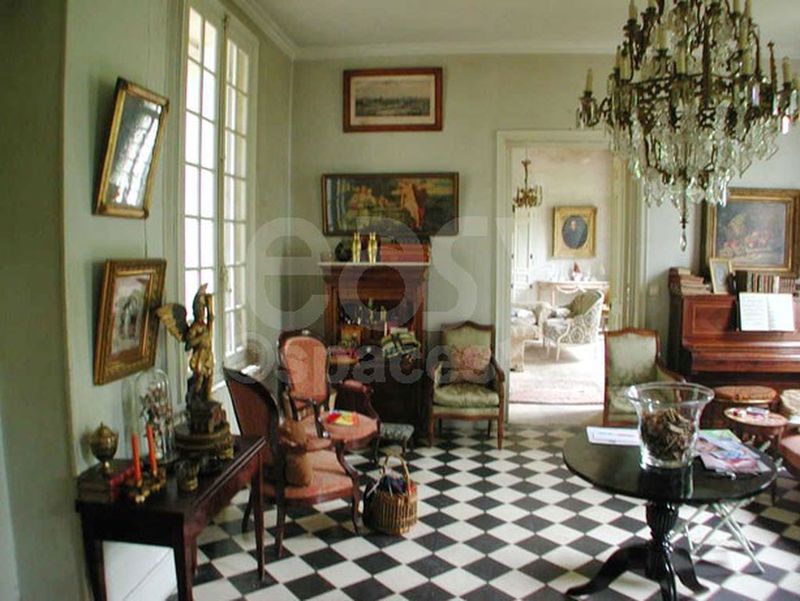 venue rental for fashion photo shoots in the city of Arles