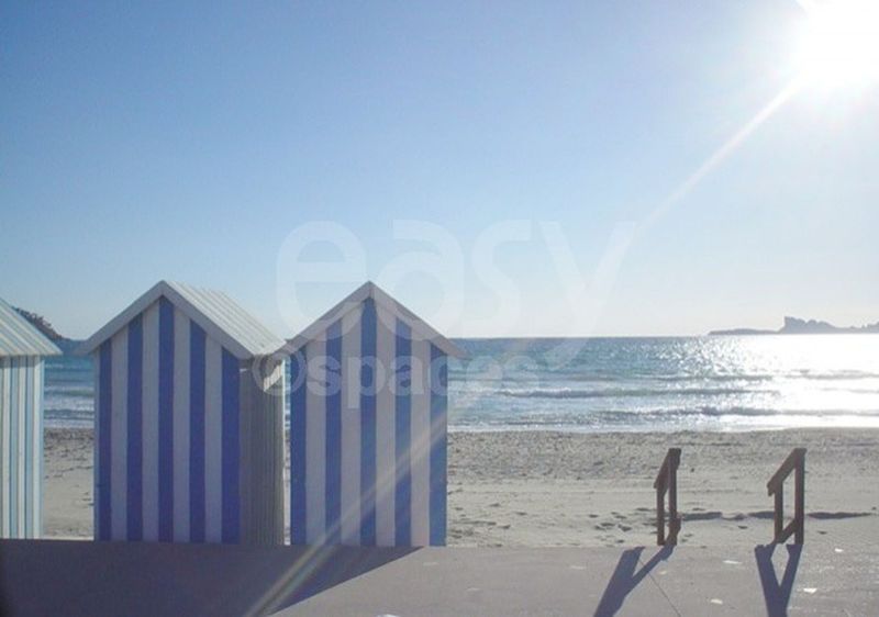 location searches and spotters in the southern region of France specifically in Marseille