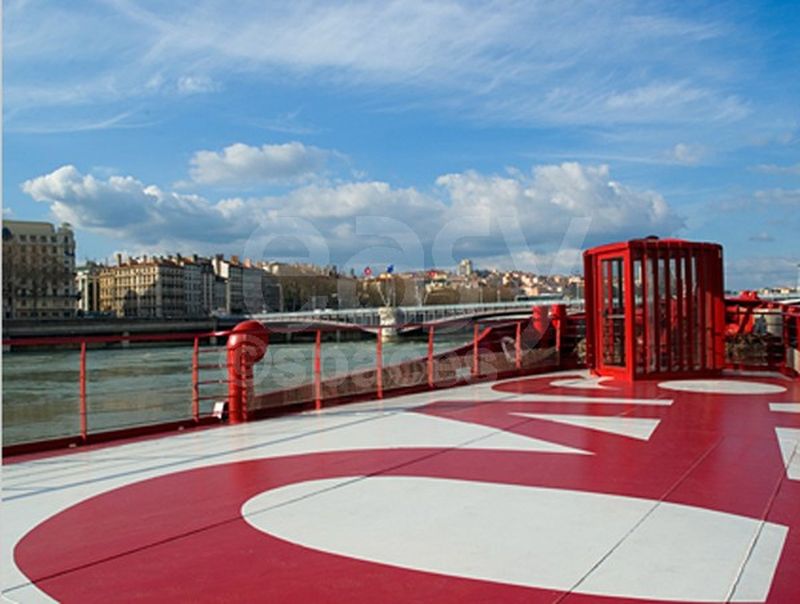 Boat available for rent to host receptions and special events in Lyon, Rhône