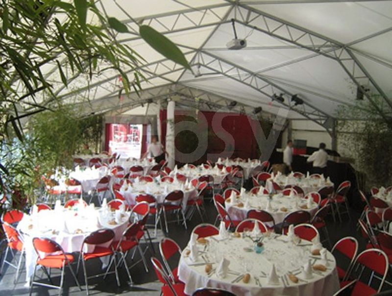 Boat rental service offering houseboat and barge trips on the beautiful Rhone River