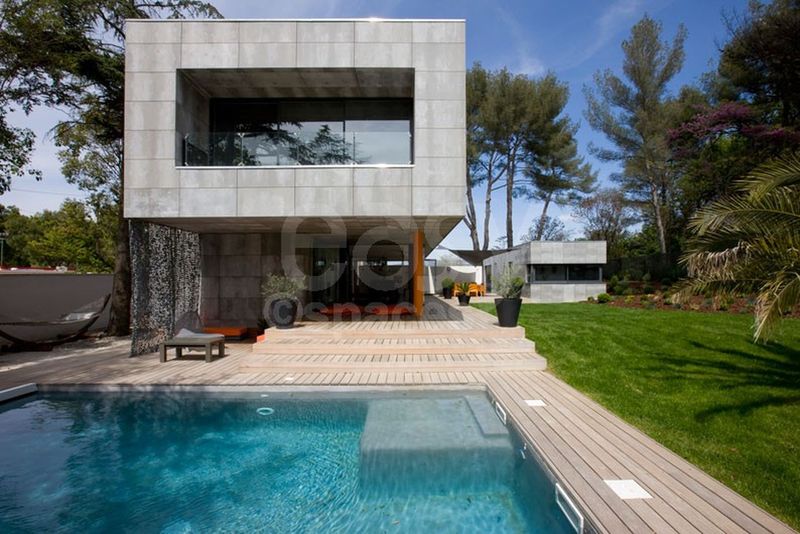 renting a location for a film shoot or a photo shoot in Marseille Aix en Provence 13