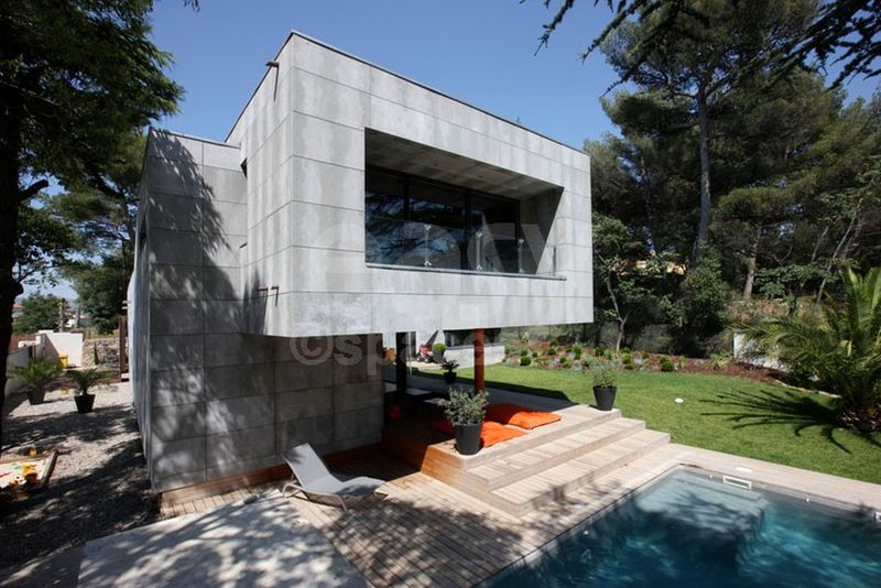 rental of contemporary locations and houses perfectly suited for photography and cinema productions in Marseille