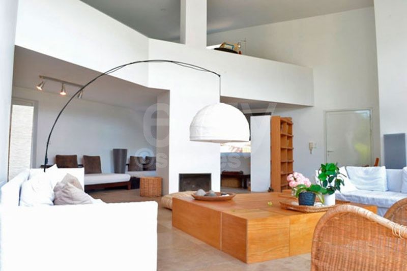 Filming Locations and Scenic Film Sets in the Beautiful South of France in the Provence-Alpes-Côte d'Azur Region