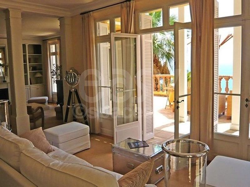 Villa available for rent specifically designed for professional photo productions in the Var department, located in the picturesque area of Saint-Tropez 83