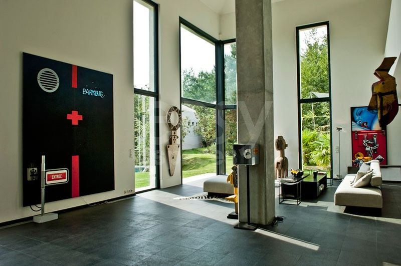 houses and villas available for event hosting in Cannes and Nice located in the 06 area