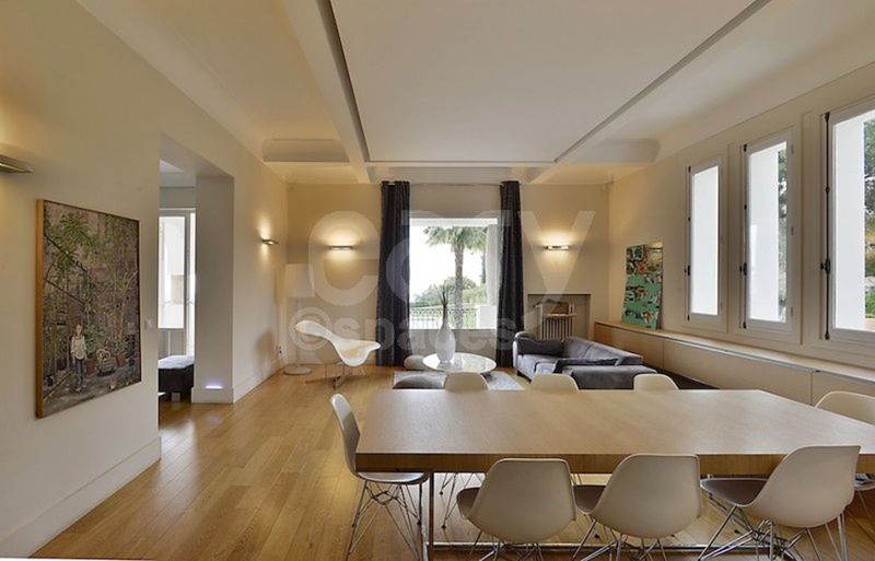 find a luxury villa in Nice perfect for hosting a corporate seminar or event