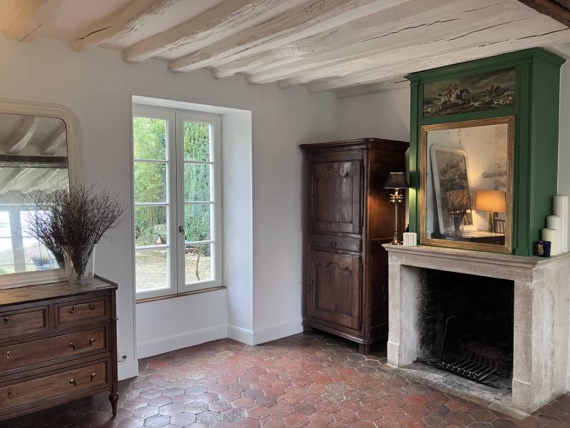 Country house available for rent in FRANCE for professional photo shooting sessions near Paris
