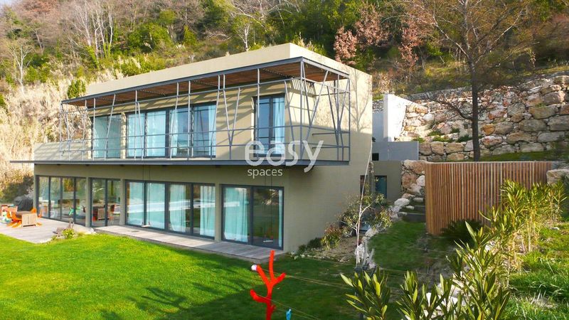 Filming locations in and around the picturesque city of Nice located in the department 06