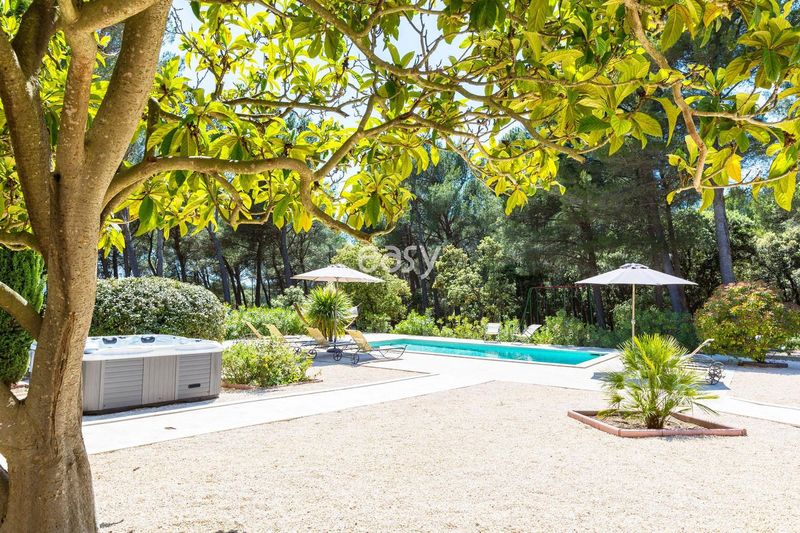 Where is it possible to offer your house as a filming location for a movie or commercial?