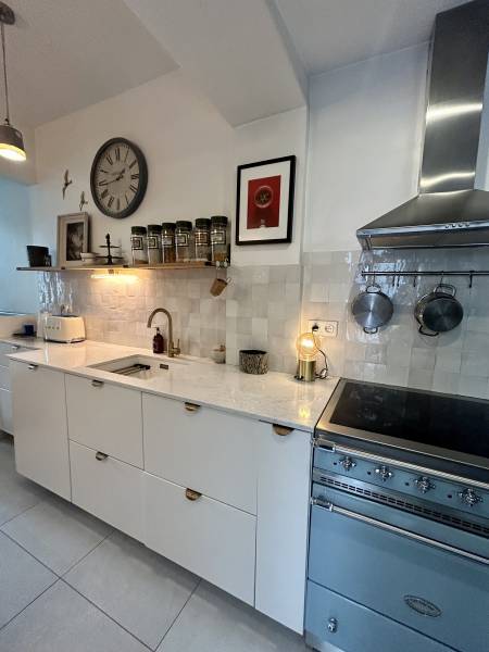 Location of the photo shoot in the Île-de-France region of France