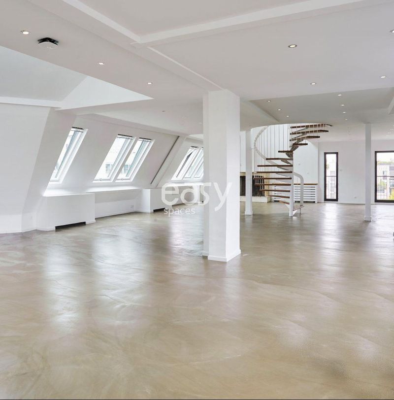 Event location with a beautiful view of the Eiffel Tower in Paris, FRANCE