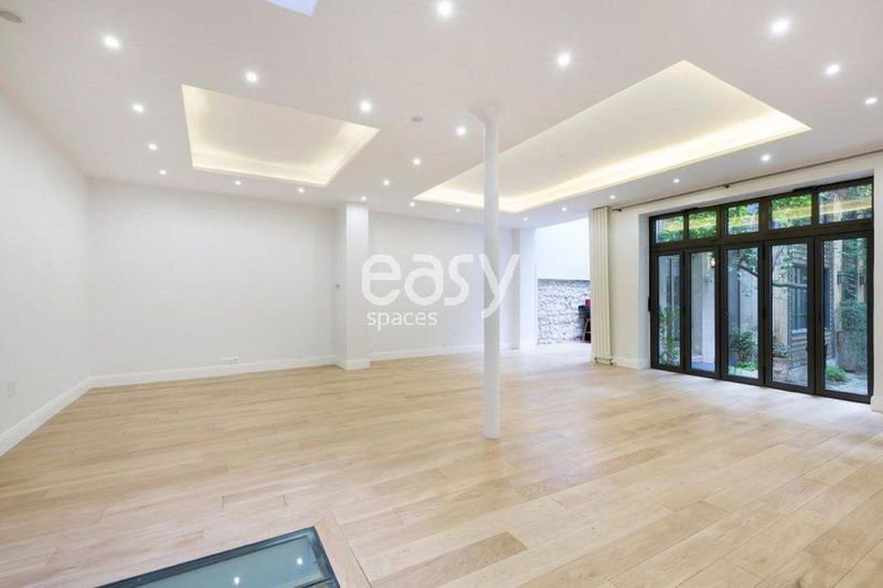 location of the popular pop-ip store in the center of Paris, FRANCE