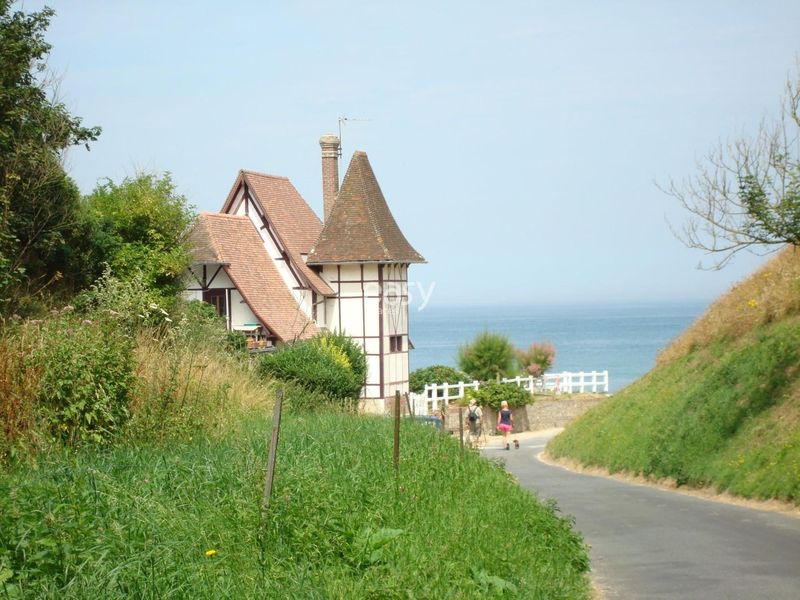 film shooting location and picturesque movie set scenery in Rouen city