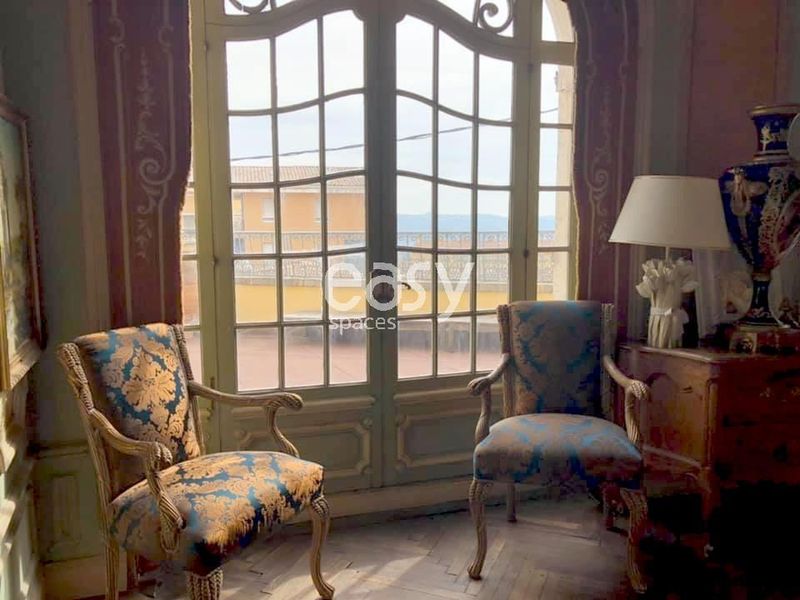 location suitable for professional photo and video shoots in the department 06 of France