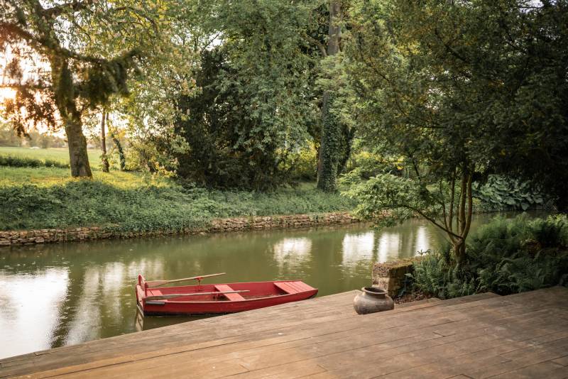 Location of a countryside setting used for a Paris advertising campaign in FRANCE