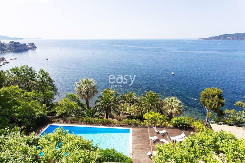 Event venues available for rent in the beautiful southern region of France including Provence Alpes Côte d'Azur and the Var department 83