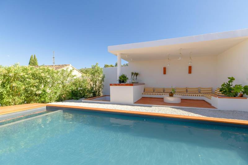 Spacious and Exceptionally Photogenic House Available for Rental for Shooting, Filming, or Event Purposes in the Beautiful Provence Region