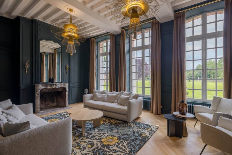 filming location available for rent in Rouen, France for your next production