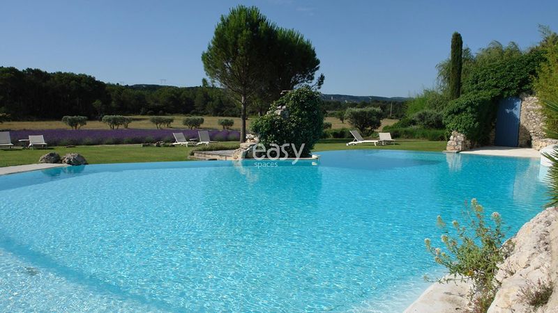 rental of rooms for events in the beautiful and picturesque region of Luberon