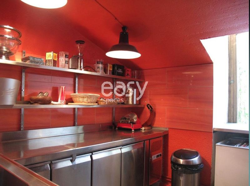 decor designed specifically for an extensive advertising campaign in the city of Paris