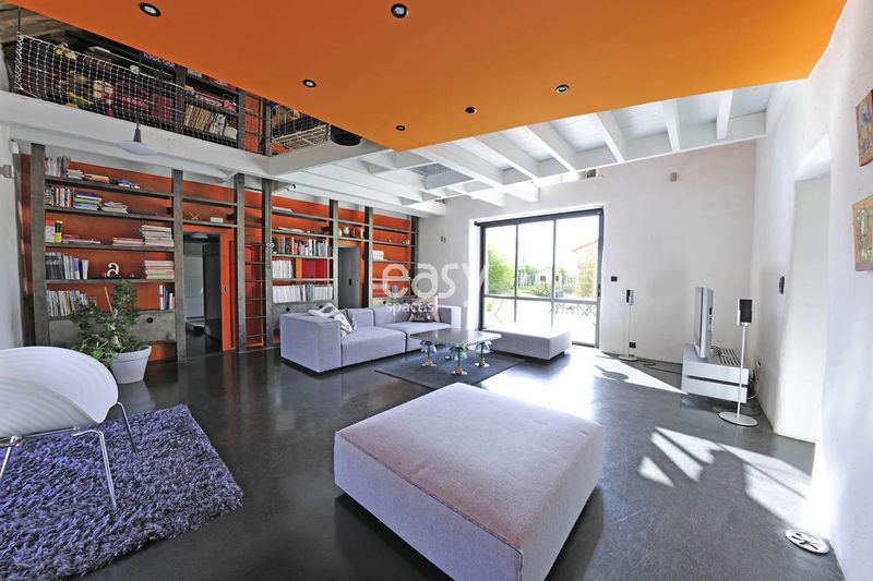 A Perfect and Suitable Location for Professional Photo Shoots in Nantes City