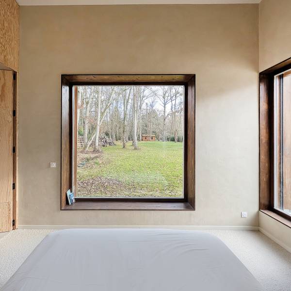 Rent a wooden villa for corporate and private events in the Île-de-France region