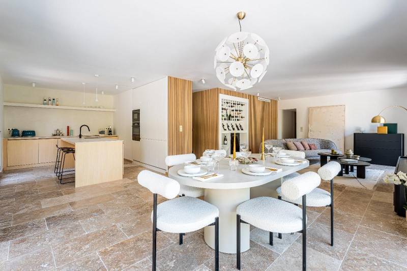 Filming location situated in the picturesque and sun-drenched South of France