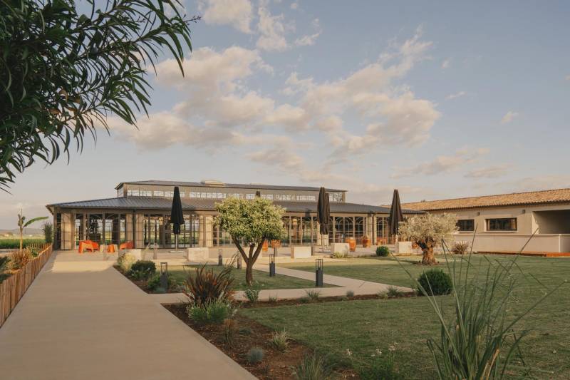 rent a location for a car launch event taking place in Avignon, FRANCE with all necessary arrangements