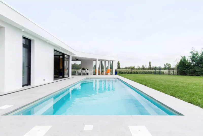 
Our area of ​​activity for this service Luxury Venues for Fashion Shows & Runway Events