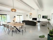 Our services in the sector of Luberon & the Alpilles, France